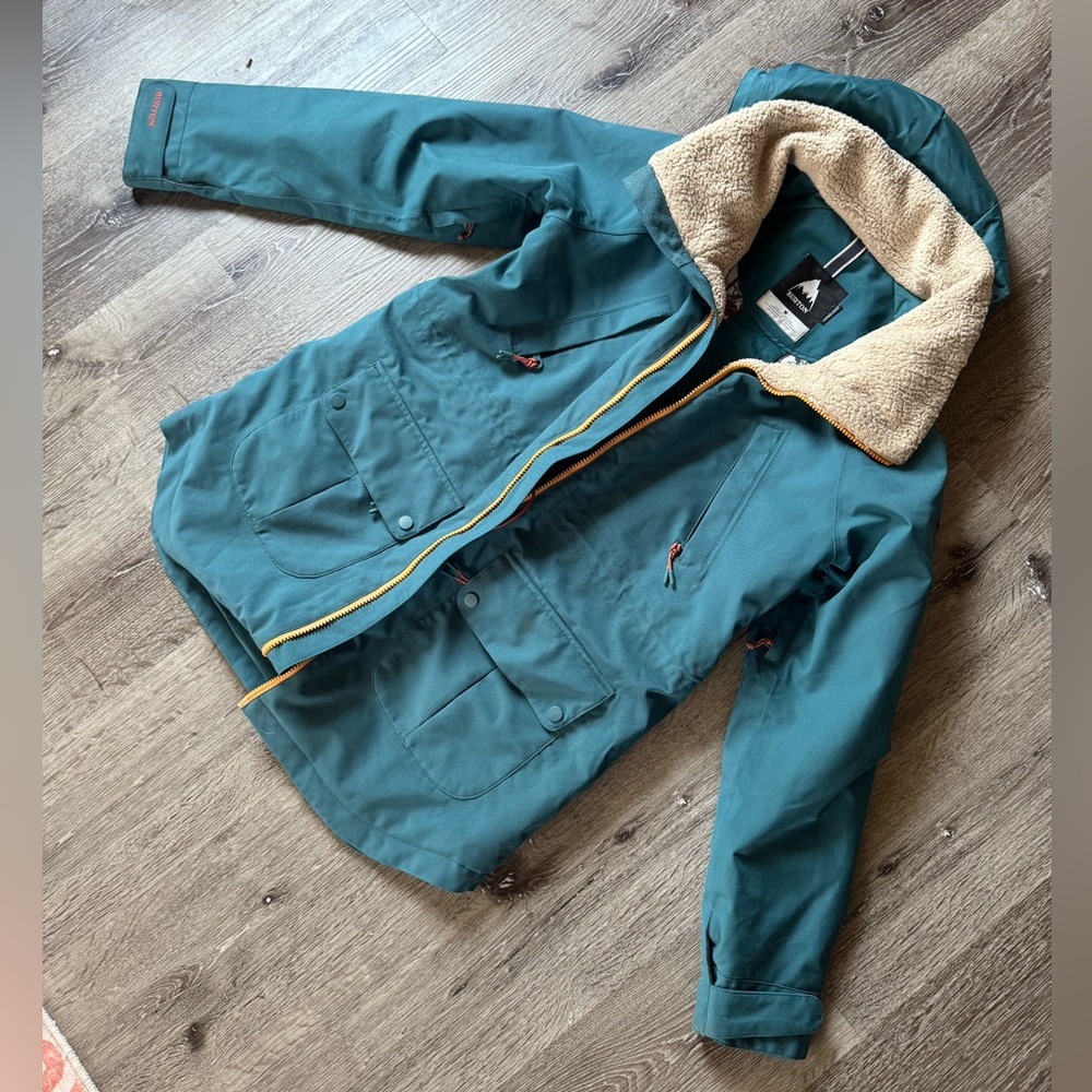 Burtons Women’s Prowess Snowboard Jacket